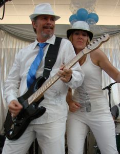 image guitar player and singer entertaining
